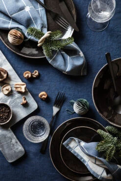 Broste Copenhagen Ball Weihnachtskugel Honeycomb Ø5cm 6 Teile -Broste Copenhagen 505585 01 3 EnvironmentImage 1c90222841