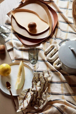 Broste Copenhagen Nordic Salt Geschirr-Set -Broste Copenhagen 566627 01 11 EnvironmentImage 7712216cf0