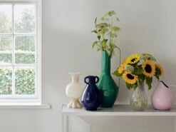 Broste Copenhagen Rosario Vase 25cm -Broste Copenhagen 577010 01 43 EnvironmentImage f14b81d809